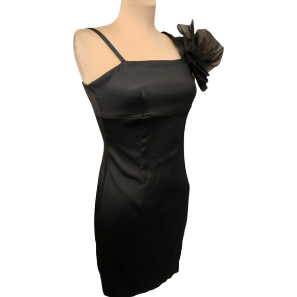 BETSEY JOHNSON Black Satin Cocktail Dress - Size 8 - Picture 4 of 15